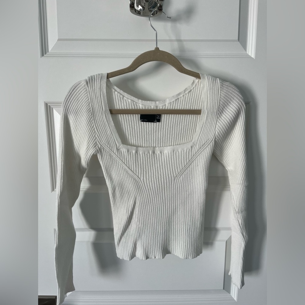 White knit long sleeve